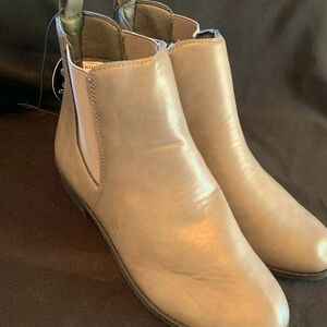 Alexis Bendel Boots